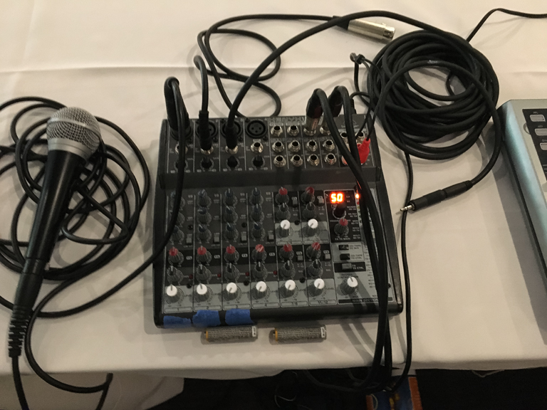 Mixer and wired microphone